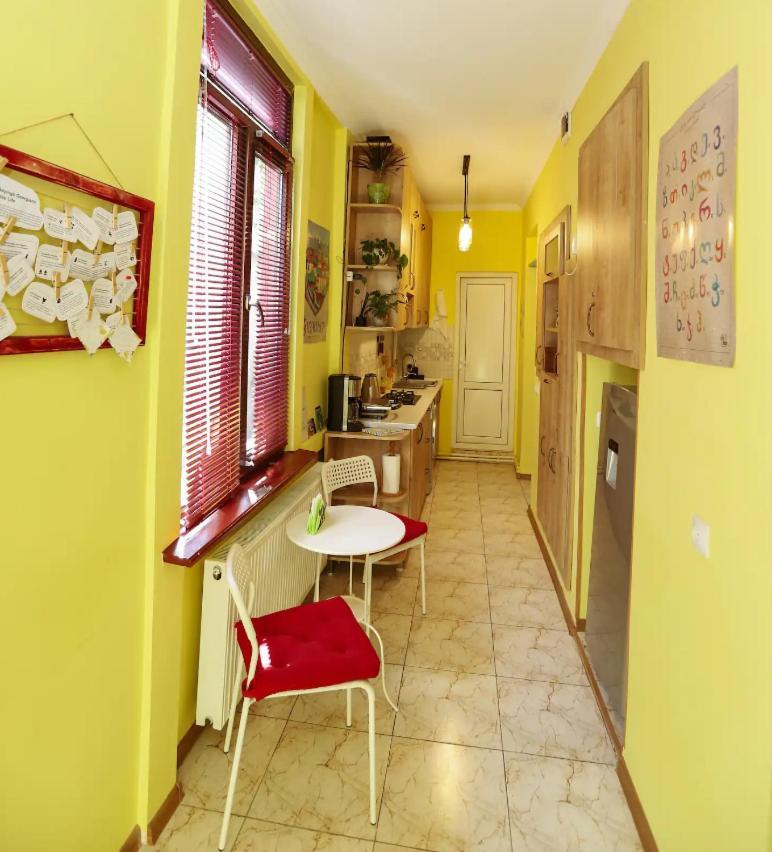 Old Tbilisi Colors Apartment Bagian luar foto
